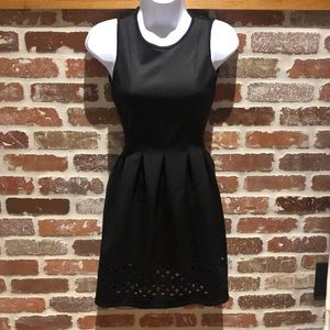 Black sleeveless dress size xs